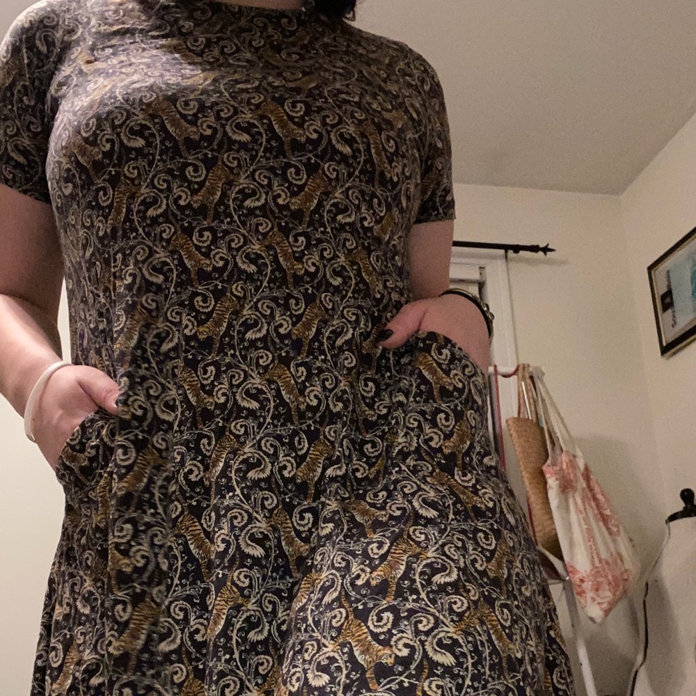 DRESS W POCKETS - Picture 2 of 3